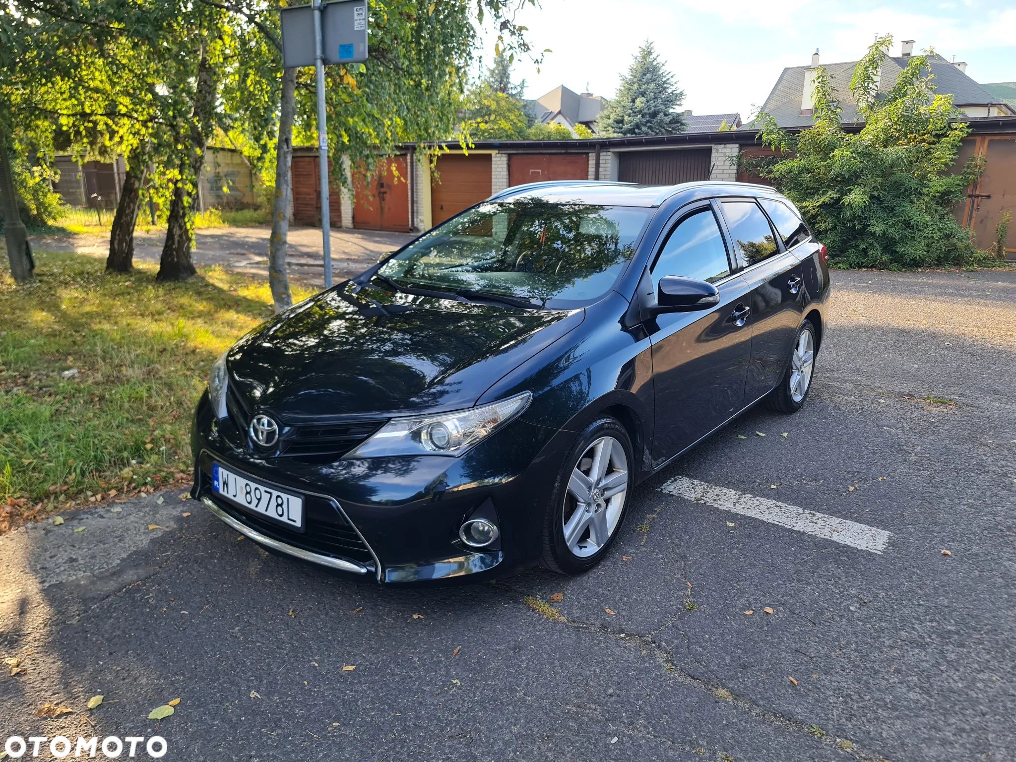 Toyota Auris 1.33 Dual-VVT-i Touring Sports - 1