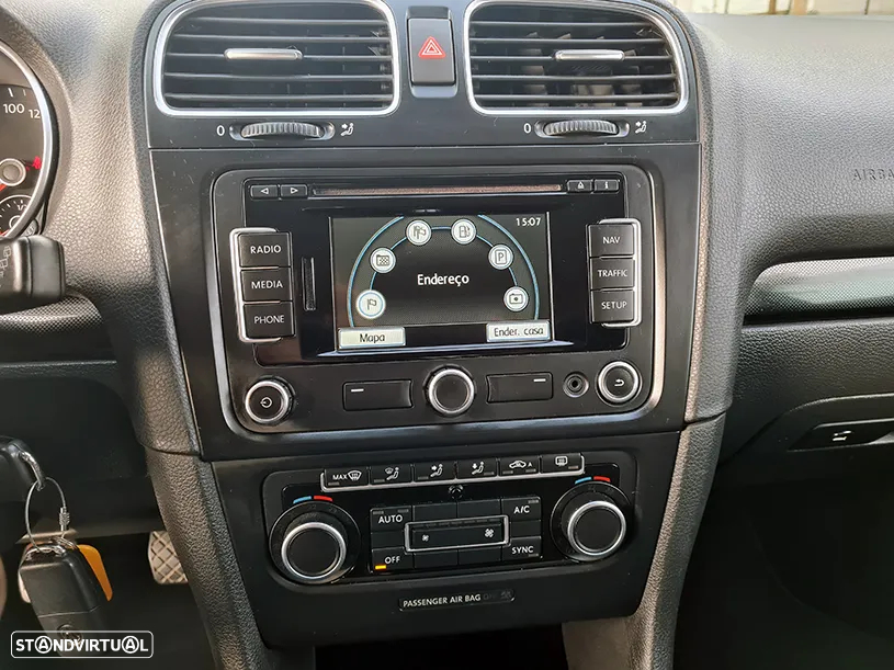 VW Golf Variant 1.6 TDi Best Edition Bluetooth - 17