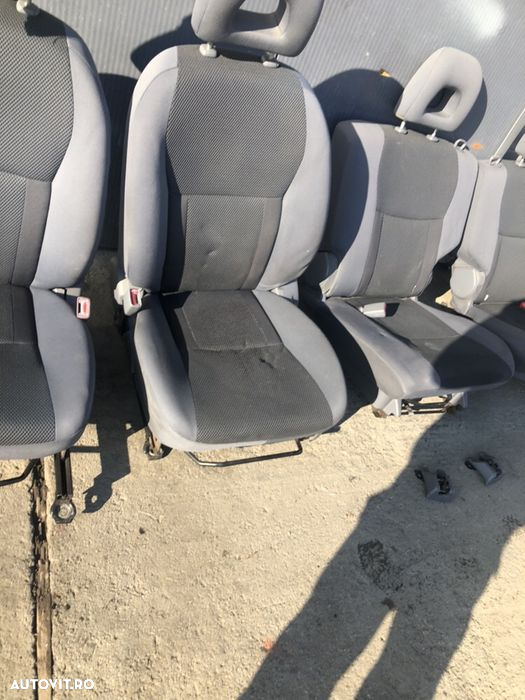 Scaune tapițerie interior banchete toyota rav 4 2004 dezmembrez RAV 4 - 4