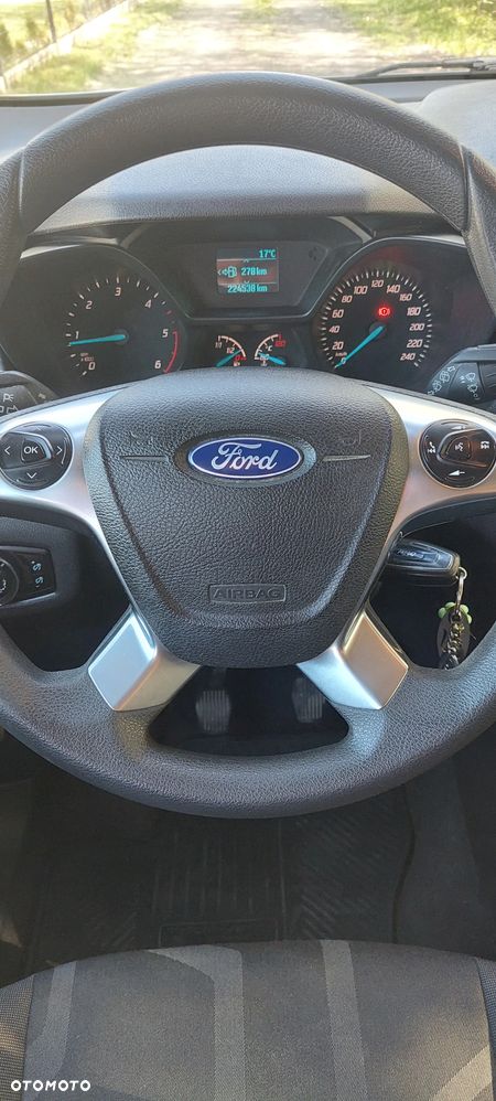 Ford Tourneo Connect Grand - 9