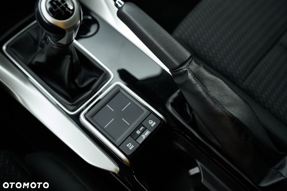 Mitsubishi Eclipse Cross - 23