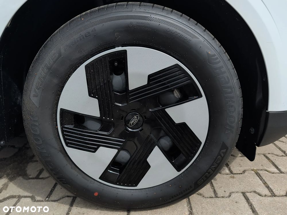 Ford Transit Courier - 25
