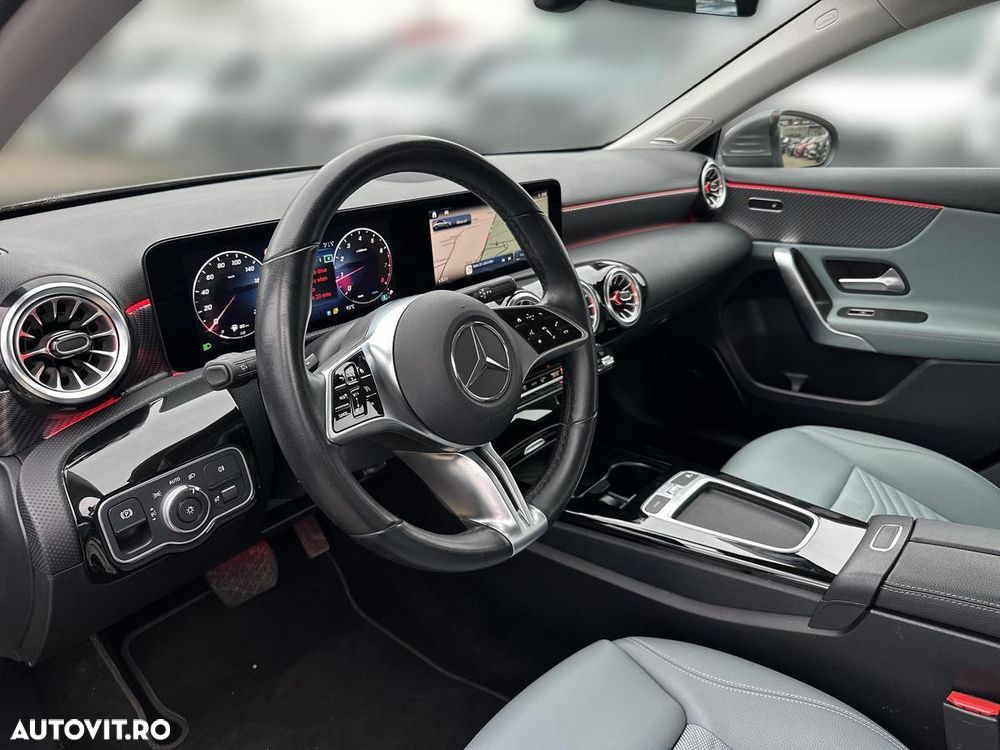 Mercedes-Benz A 220 4MATIC Aut. - 17