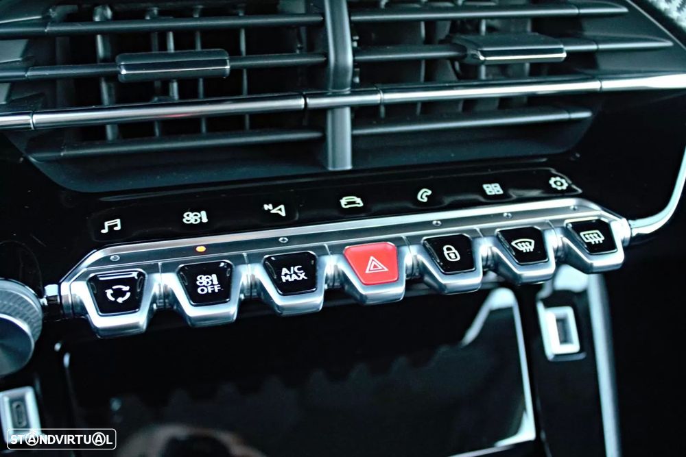 Peugeot 2008 1.5 BlueHDi Allure Pack - 23