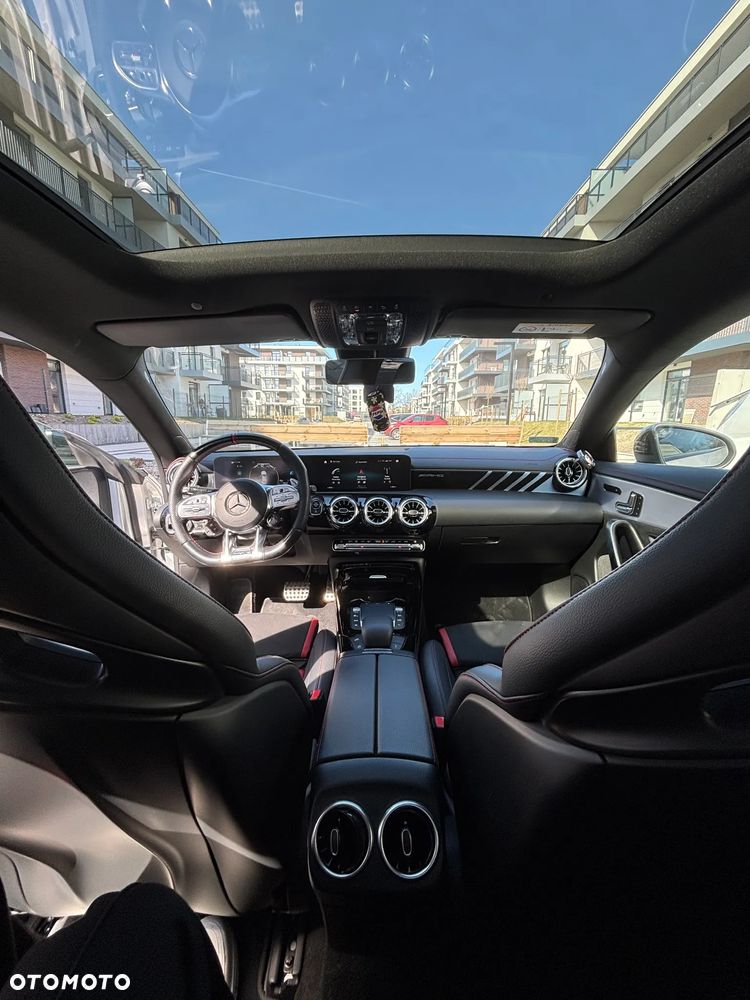 Mercedes-Benz CLA - 25