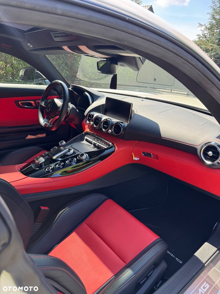 Mercedes-Benz AMG GT - 19