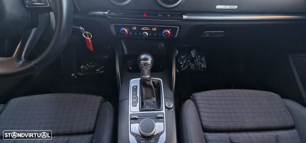 Audi A3 Cabrio 1.4 TFSi S tronic - 17