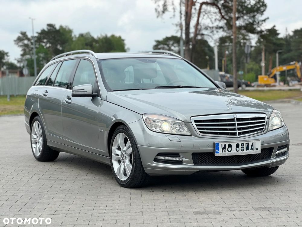 Mercedes-Benz Klasa C 250 CDI DPF 4Matic 7G-TRONIC BlueEFFICIENCY Elegance - 8