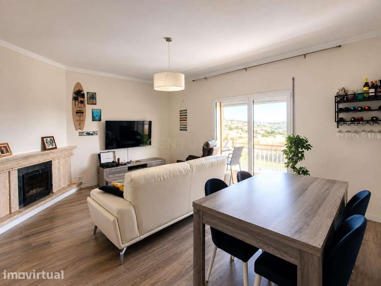 T3 Mobilado com 101,6 m² | Suite | Varandas | Internet e TV incluídos - Grande imagem: 2/14
