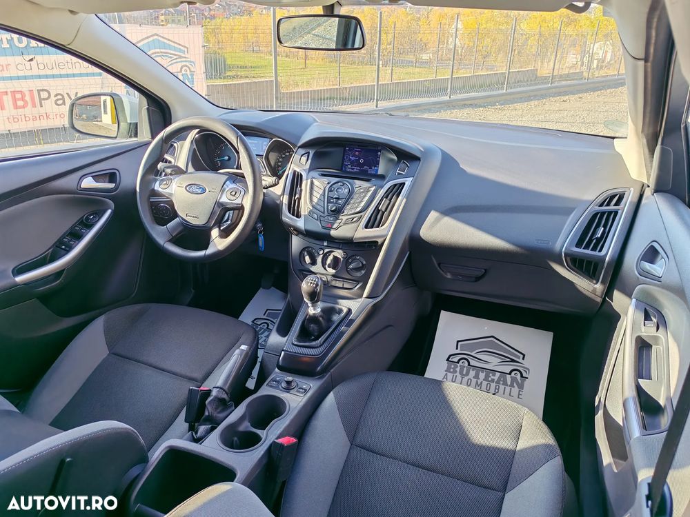 Ford Focus Turnier 1.0 EcoBoost Start-Stopp-System Business Edition - 6