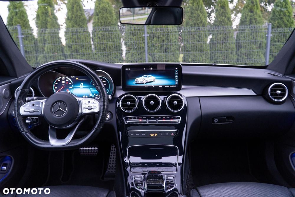 Mercedes-Benz Klasa C 300 d 4MATIC 9G-TRONIC - 10