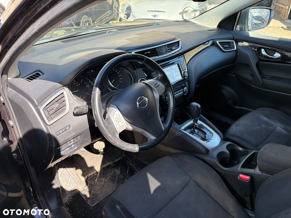 Nissan Qashqai 1.6 DCi Xtronic TEKNA - 10