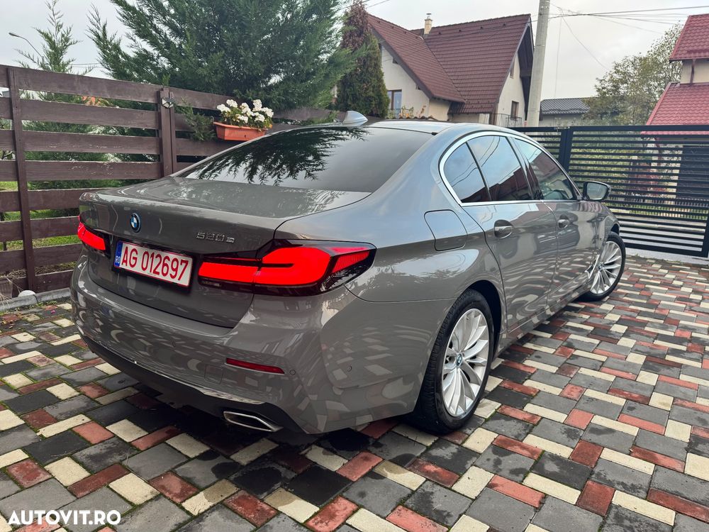 BMW Seria 5 520e Aut. Luxury Line - 8