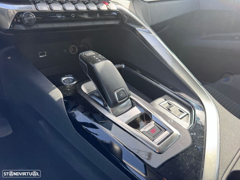Peugeot 3008 1.2 PureTech Active - 9