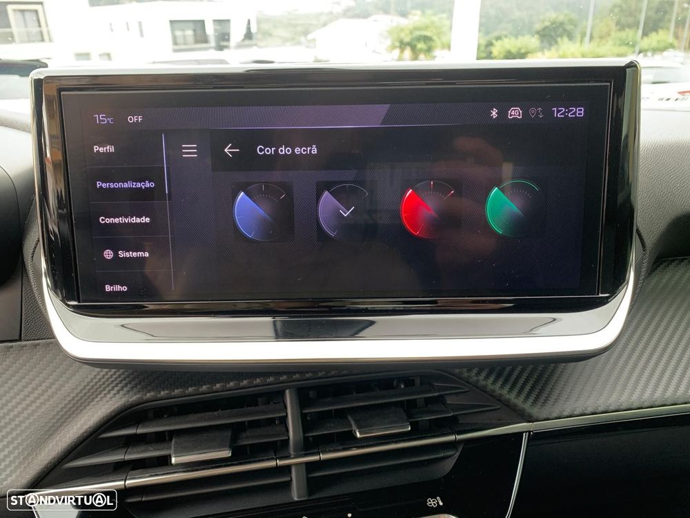 Peugeot 2008 1.5 BlueHDi Allure EAT8 - 28