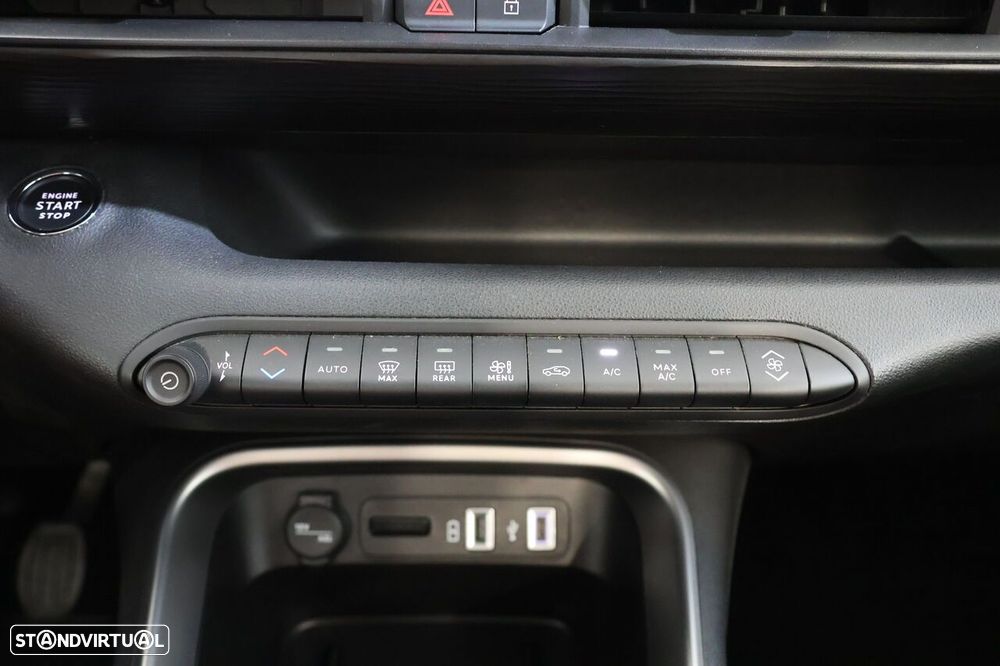 Jeep Avenger 1.2 GSE T3 Altitude - 14