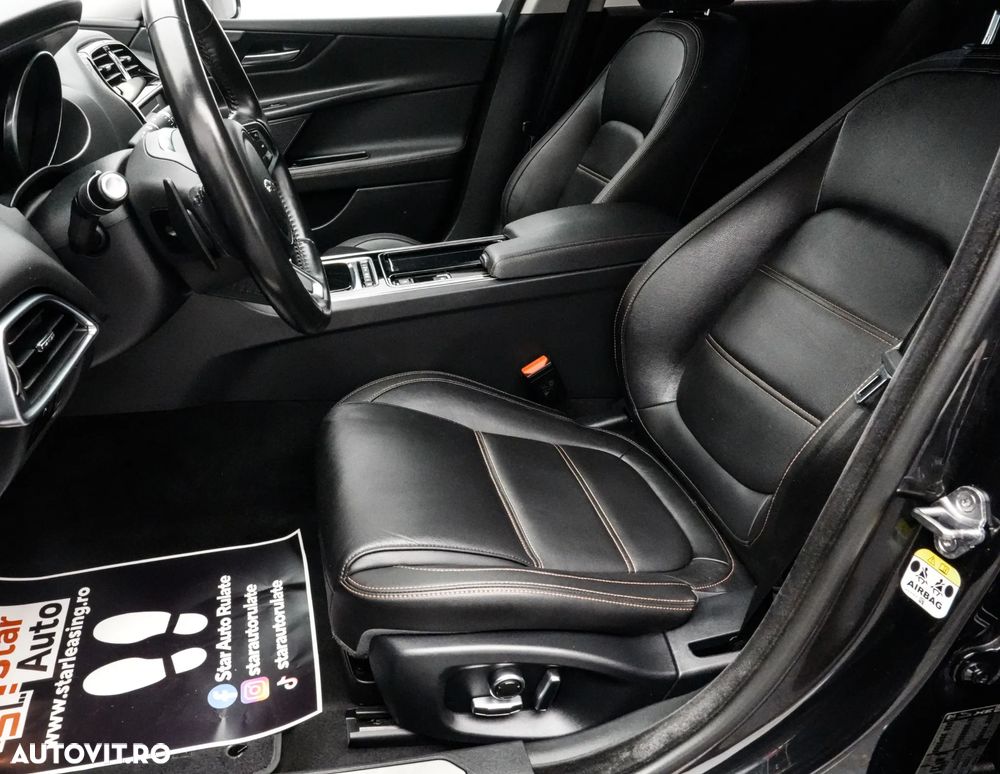 Jaguar XE 20t RWD Portfolio - 13