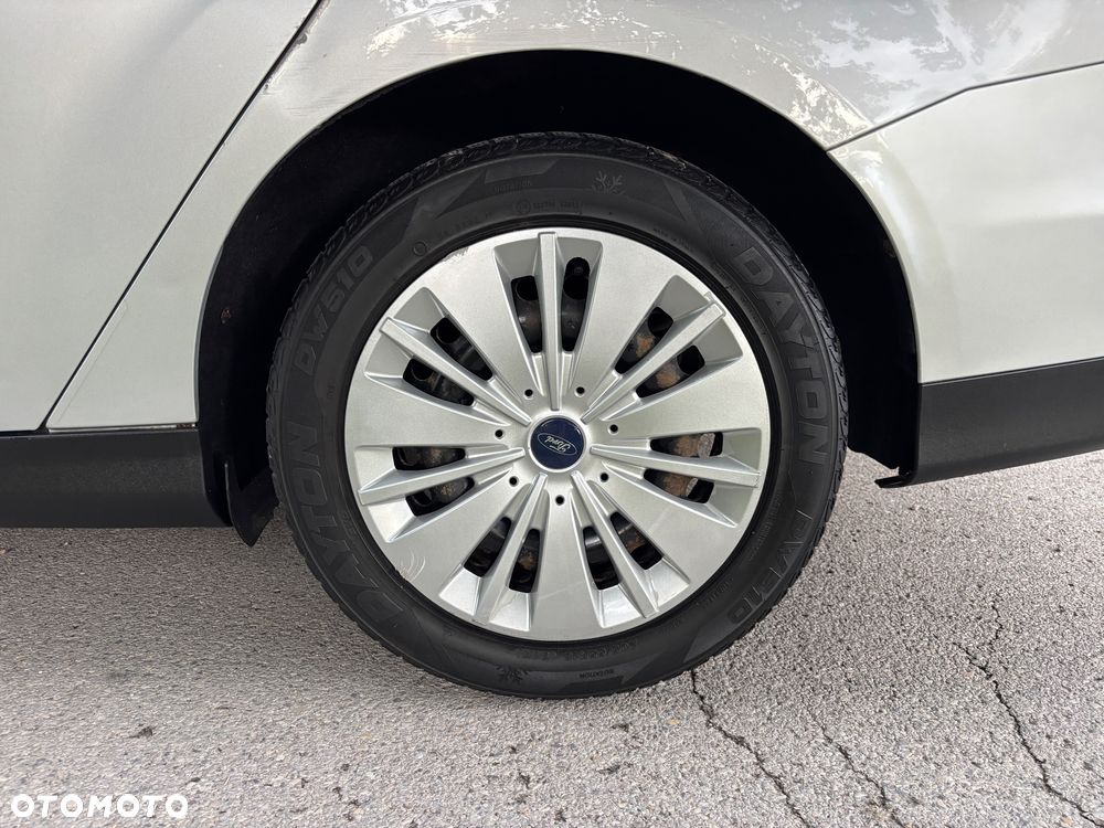 Ford Focus 1.5 TDCi SYNC Edition - 19
