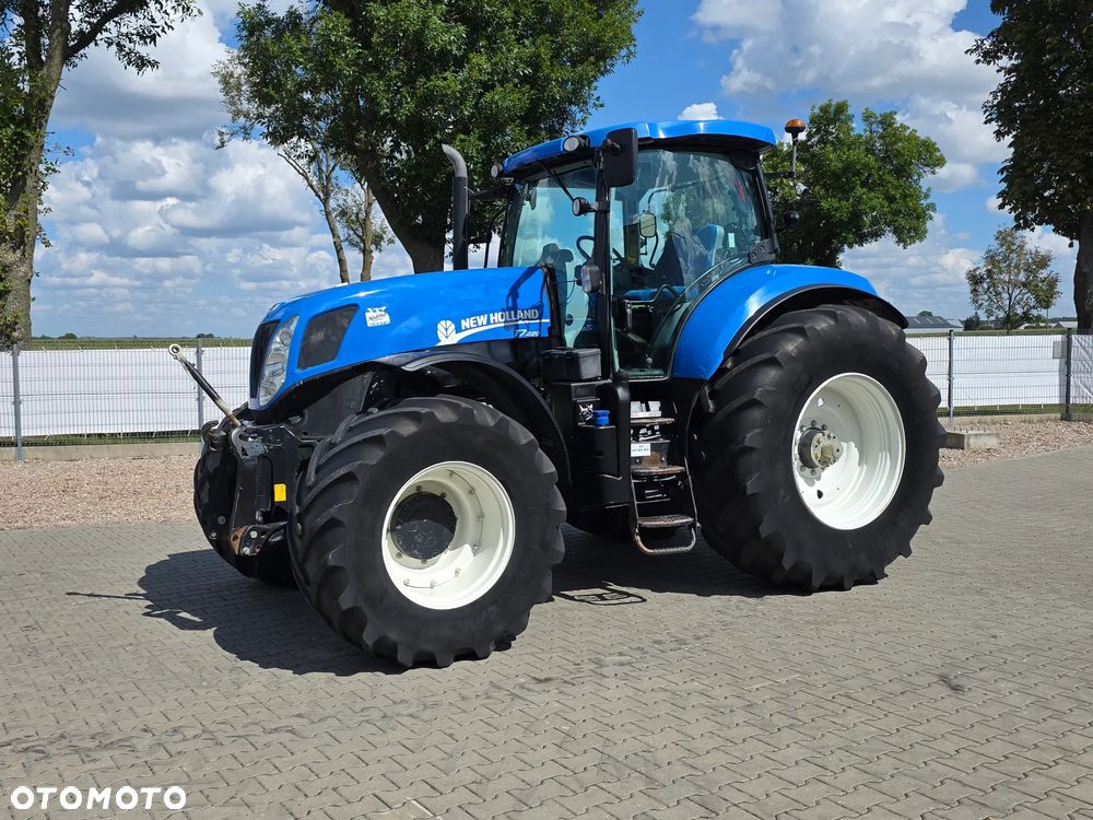New Holland T7.220 PC 2014R - 2
