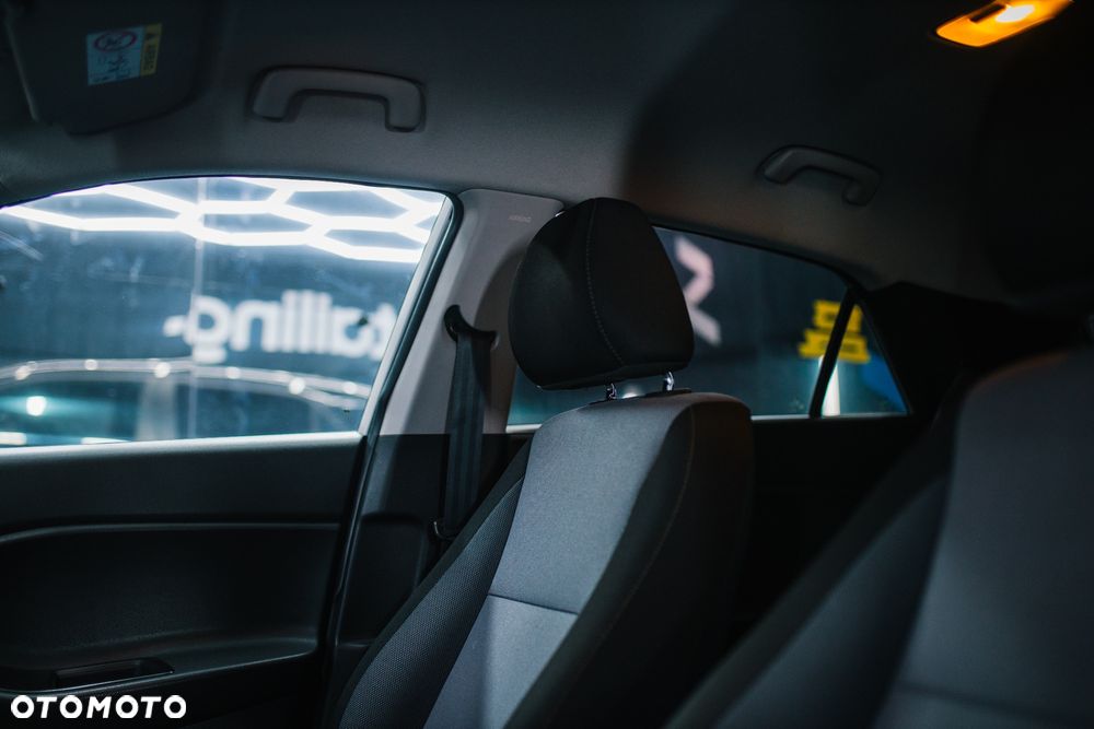 Hyundai i20 1.2 Fresh - 29