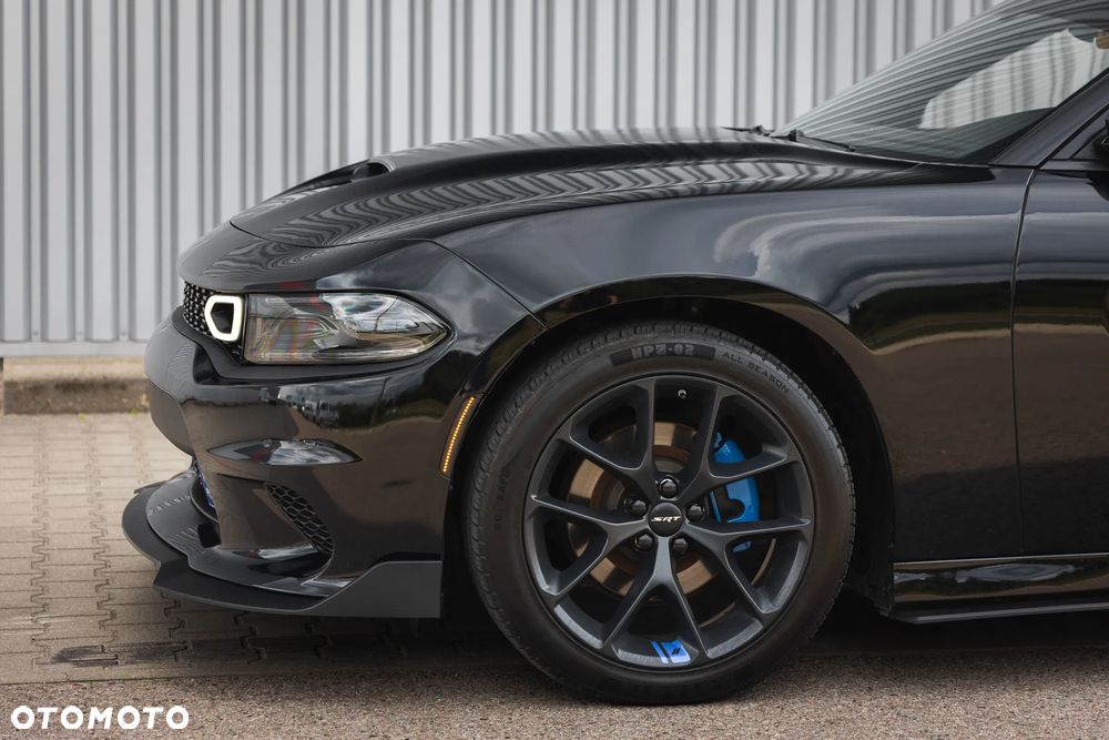 Dodge Charger - 13