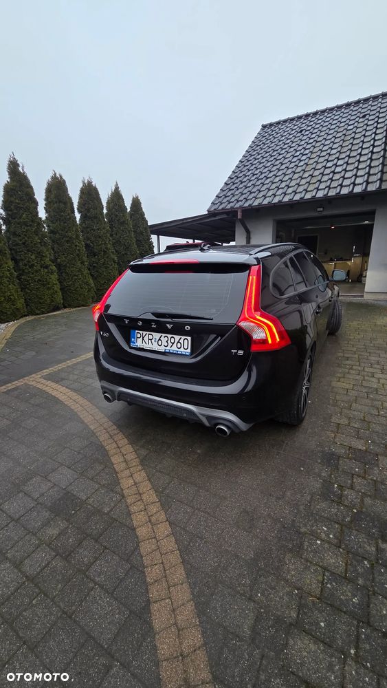 Volvo V60 T5 Geartronic RDesign - 6