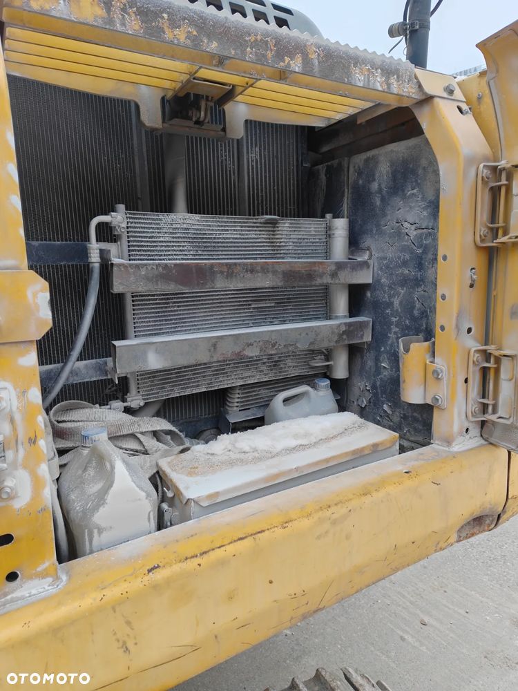 Komatsu PC210LC-8 - 29