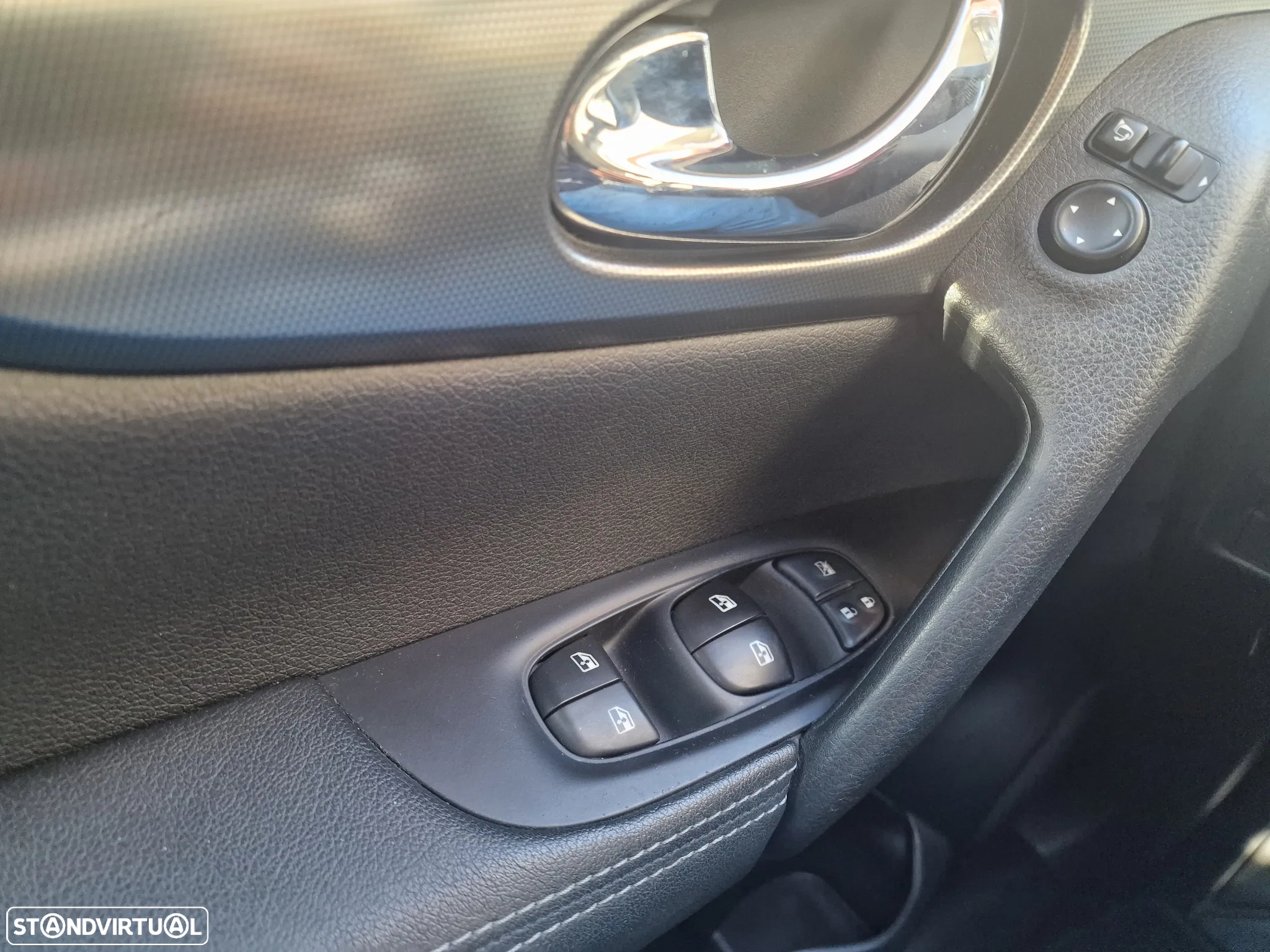 Nissan Qashqai 1.5 dCi N-Connecta - 21