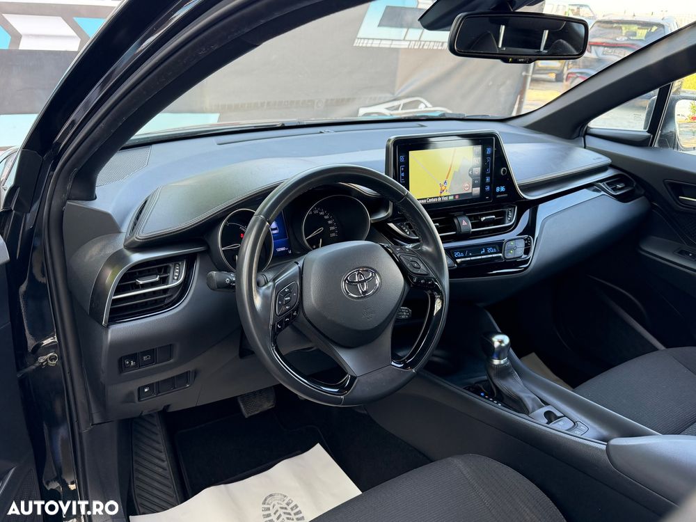 Toyota C-HR Style - 12