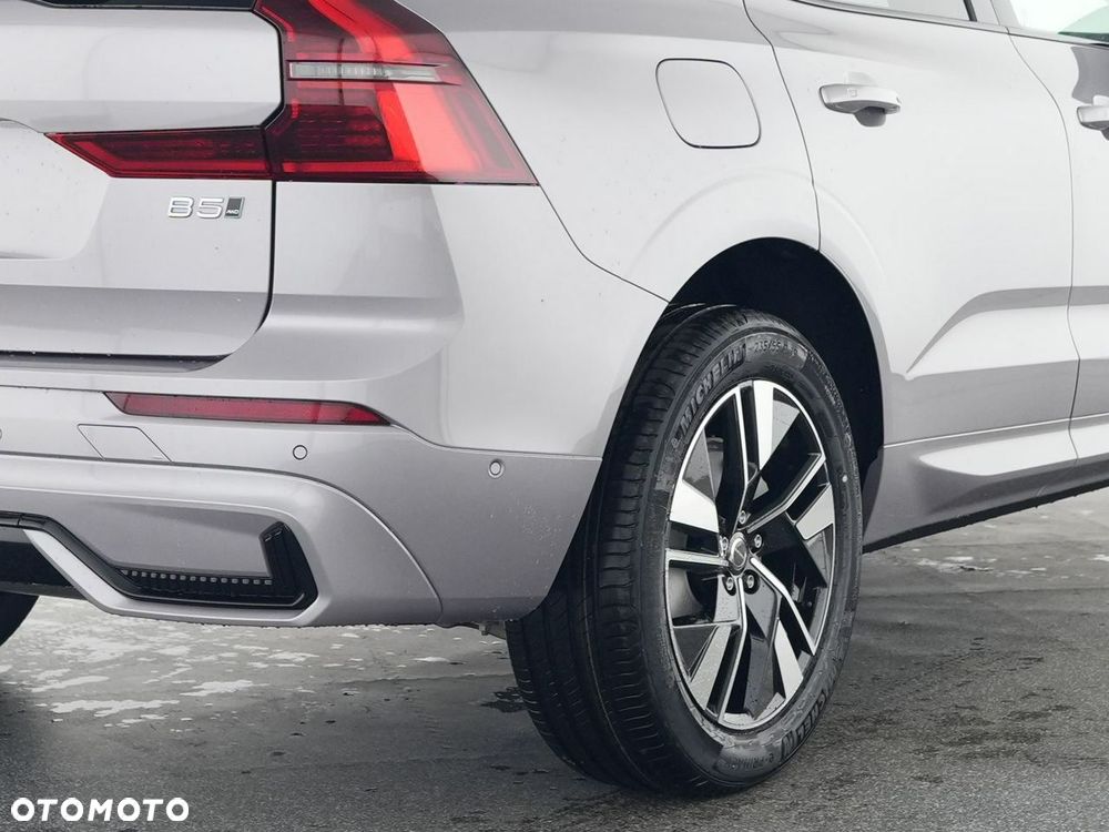 Volvo XC 60 B5 B AWD Plus Dark - 11