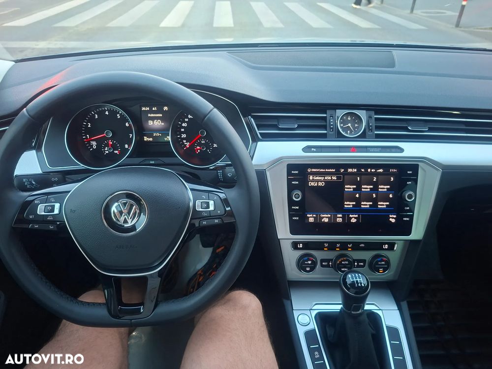 Volkswagen Passat 1.5 TSI ACT Trendline - 10