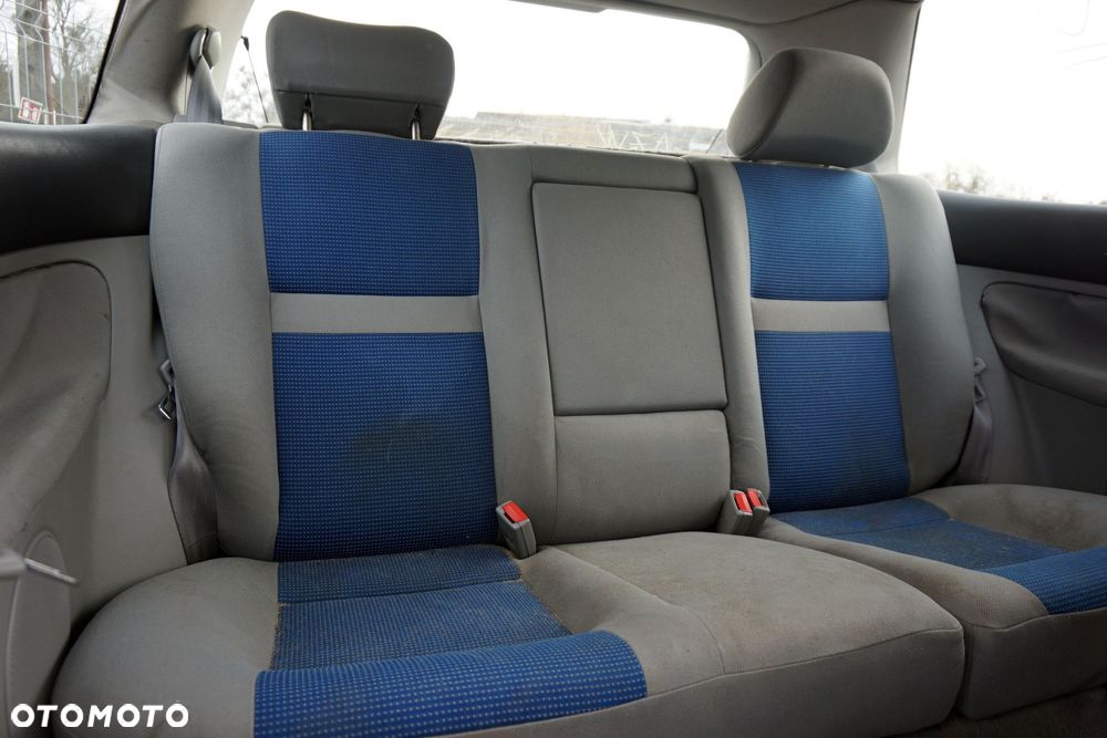 VOLKSWAGEN GOLF IV 3D HB 2001 LA7W 1.9 TDI ATD 100KM EUH SREBRNY na części - 11