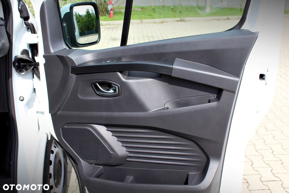 Renault Trafic - 14