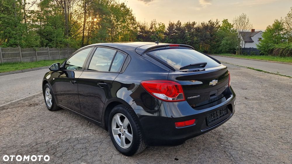 Chevrolet Cruze 1.6 LT - 5