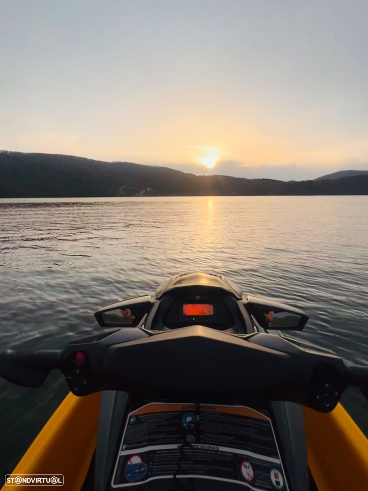 Sea-Doo GTR 230 - MOTOR NOVO 0h c/ garantia + atrelado LED - 5
