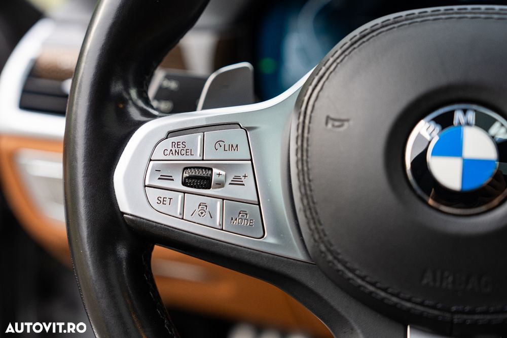 BMW Seria 7 - 33