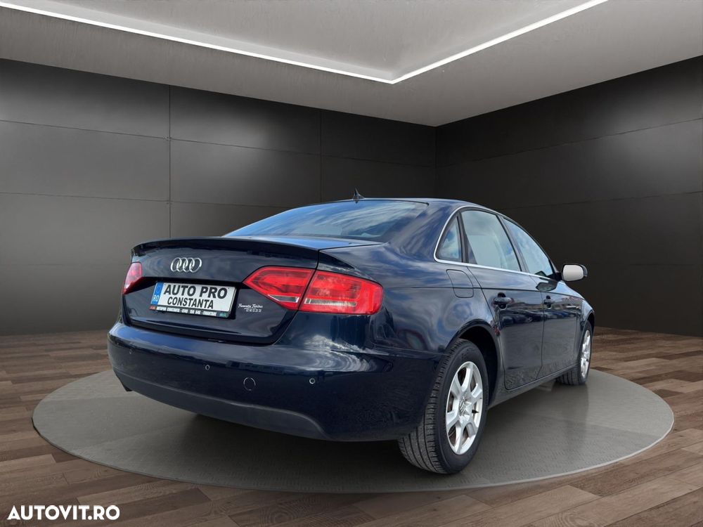 Audi A4 - 4