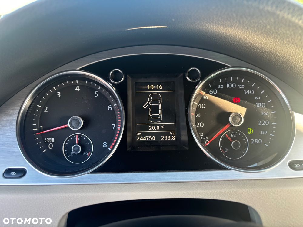 Volkswagen Passat CC - 29
