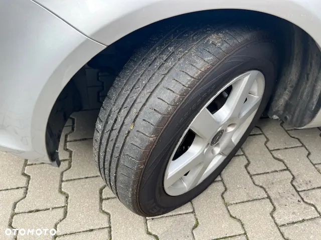 Opel Corsa 1.2 16V - 18