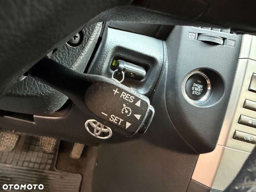 Toyota Corolla Verso 2.2 D-4D Premium + 7os - 28