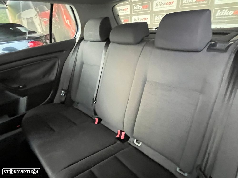 VW Golf 1.4 FSi Confortline - 29