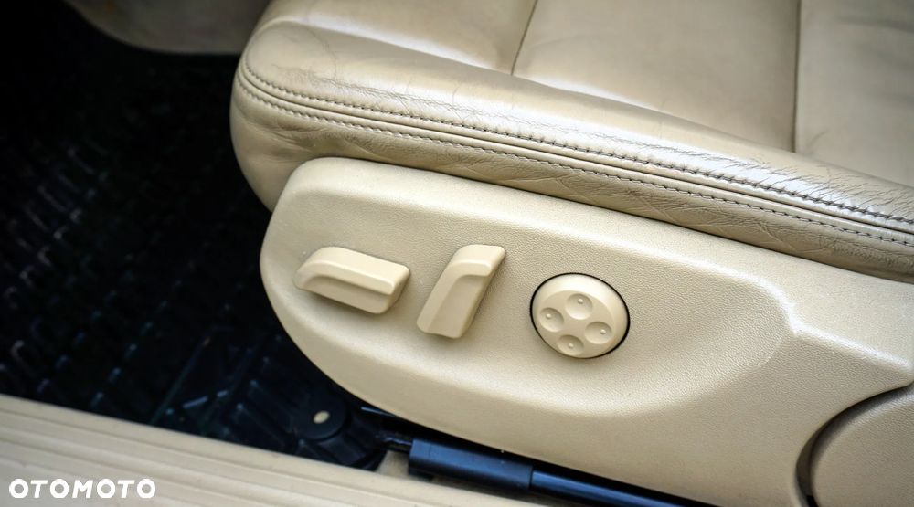Audi A6 Limousine 2.4 Quattro - 25