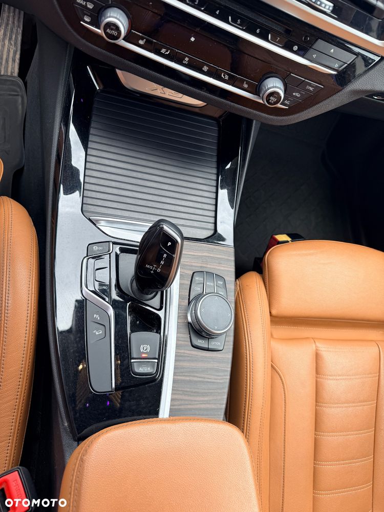 BMW X3 xDrive25d - 19