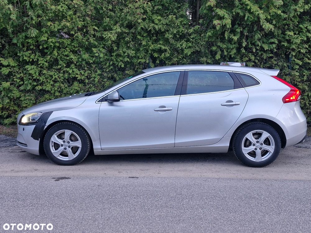 Volvo V40 D4 Inscription - 8