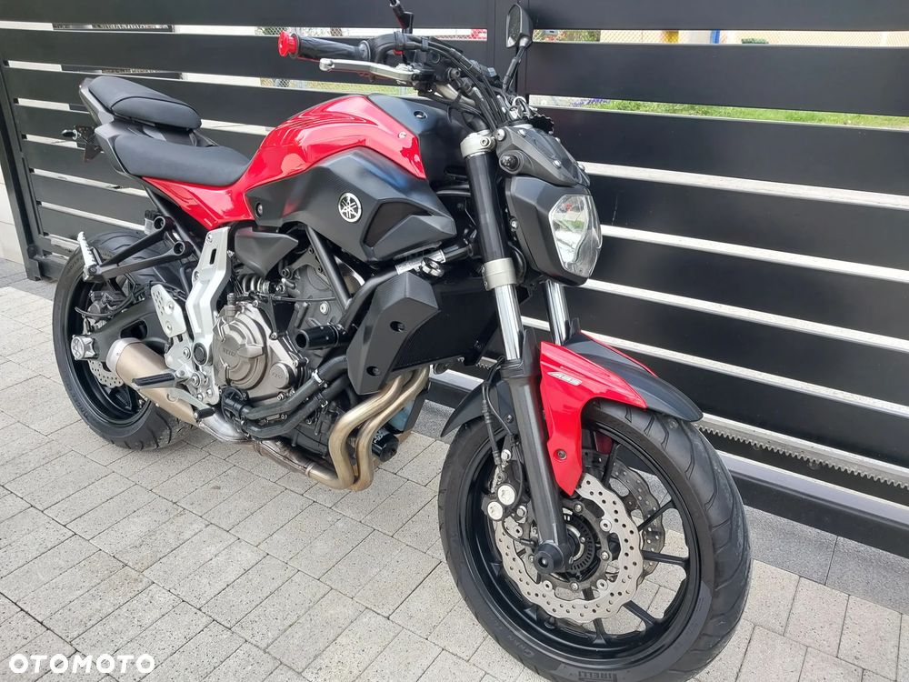 Yamaha MT - 7