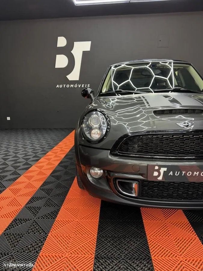 MINI 3 Portas Cooper SD - 14