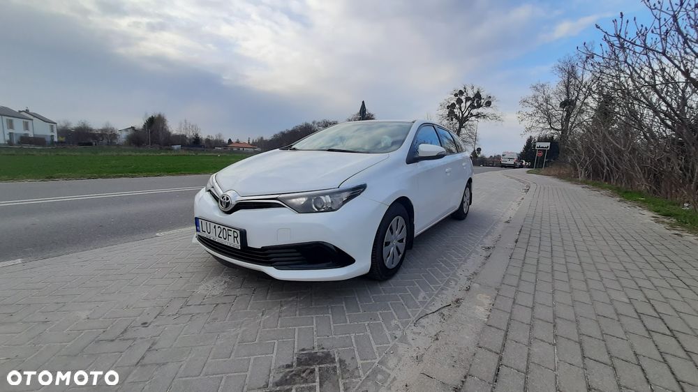 Toyota Auris - 3
