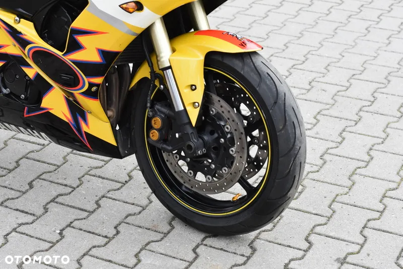 Yamaha R6 - 5