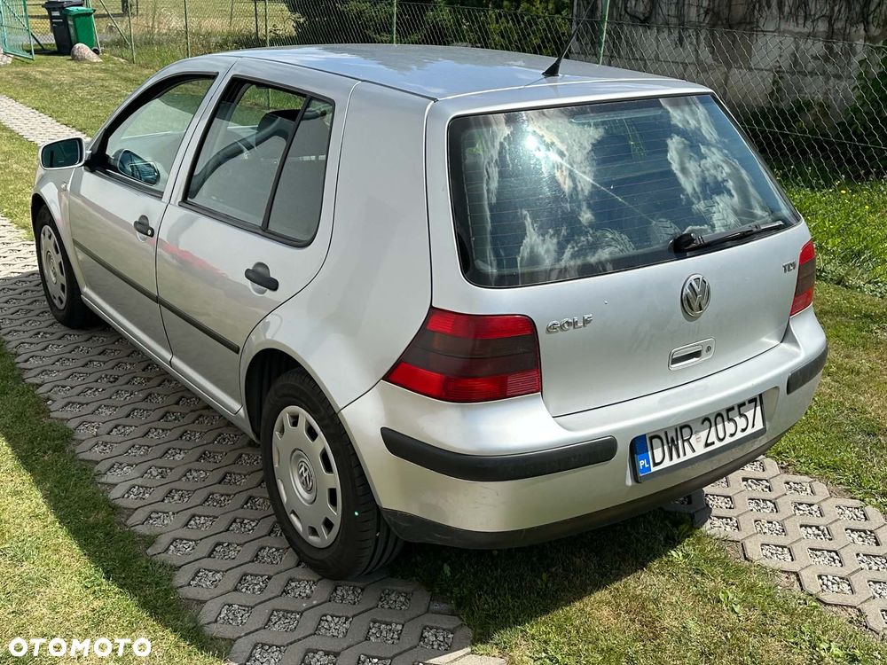Volkswagen Golf 1.9 TDI Basis - 4
