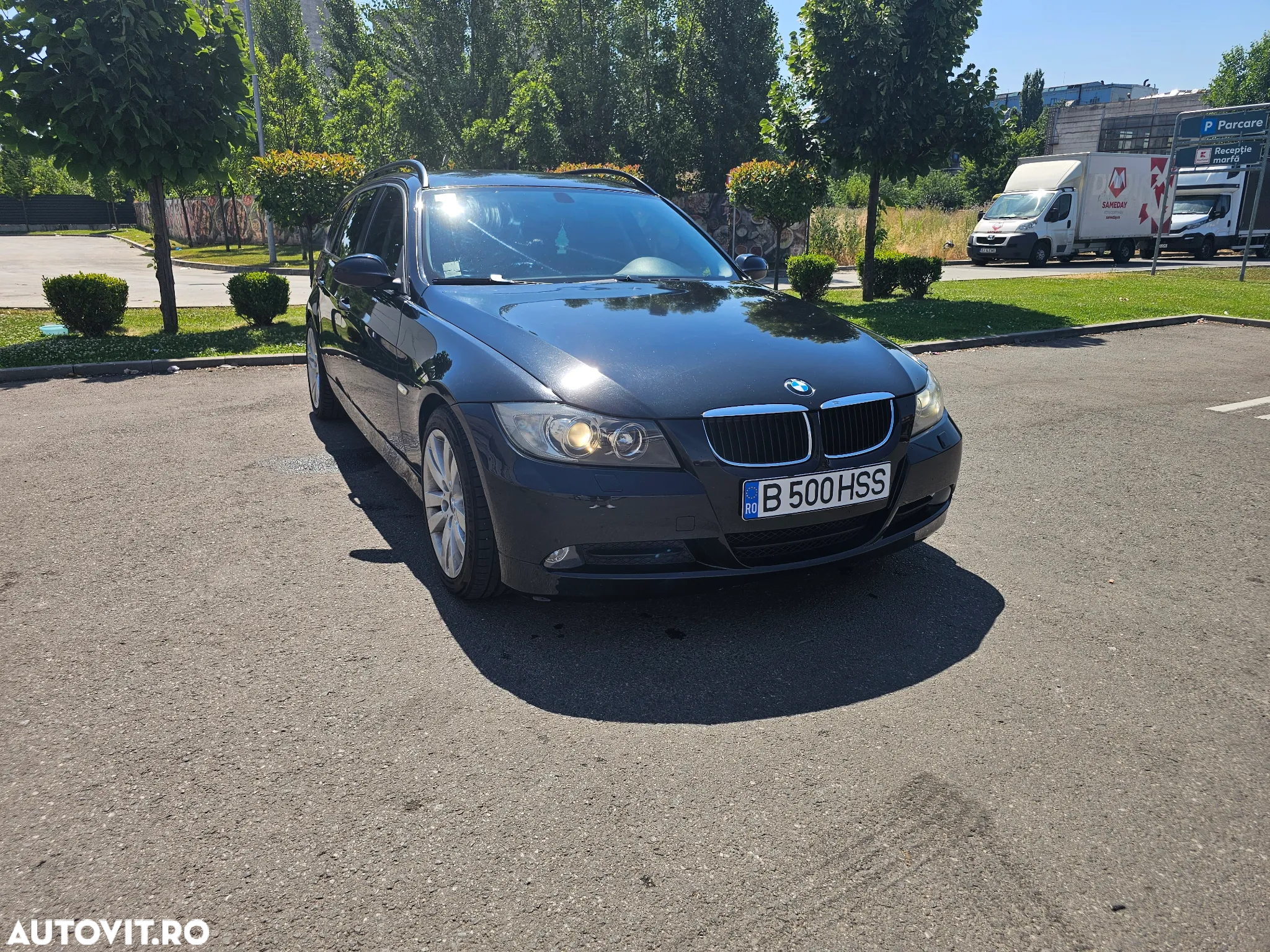 BMW Seria 3 320d DPF Touring Aut. - 2
